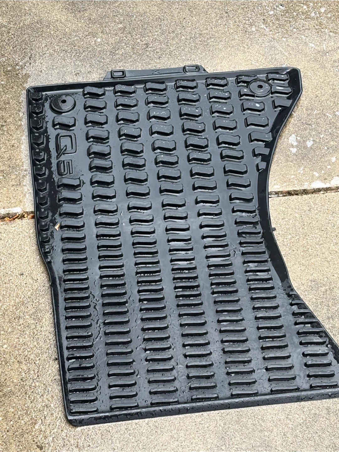 Q5- Audi 2016 Set of 4 All-Weather Floor Mats OEM - photo 3