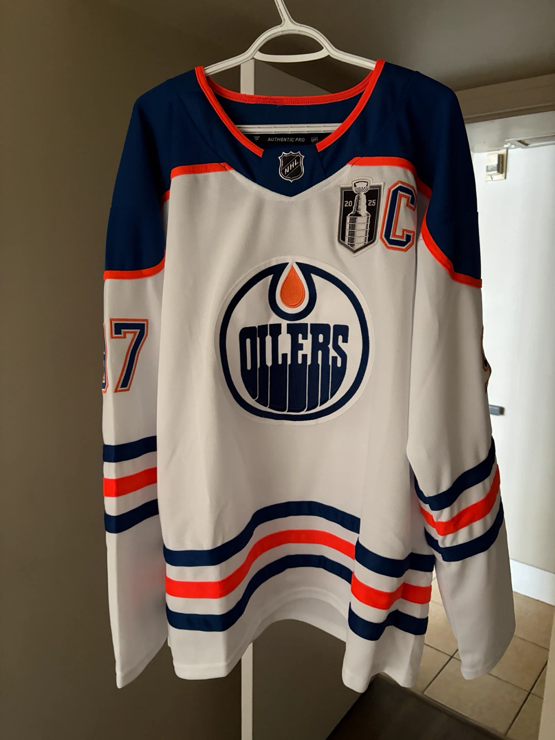 Edmonton Oilers McDavid #97 Jersey XL