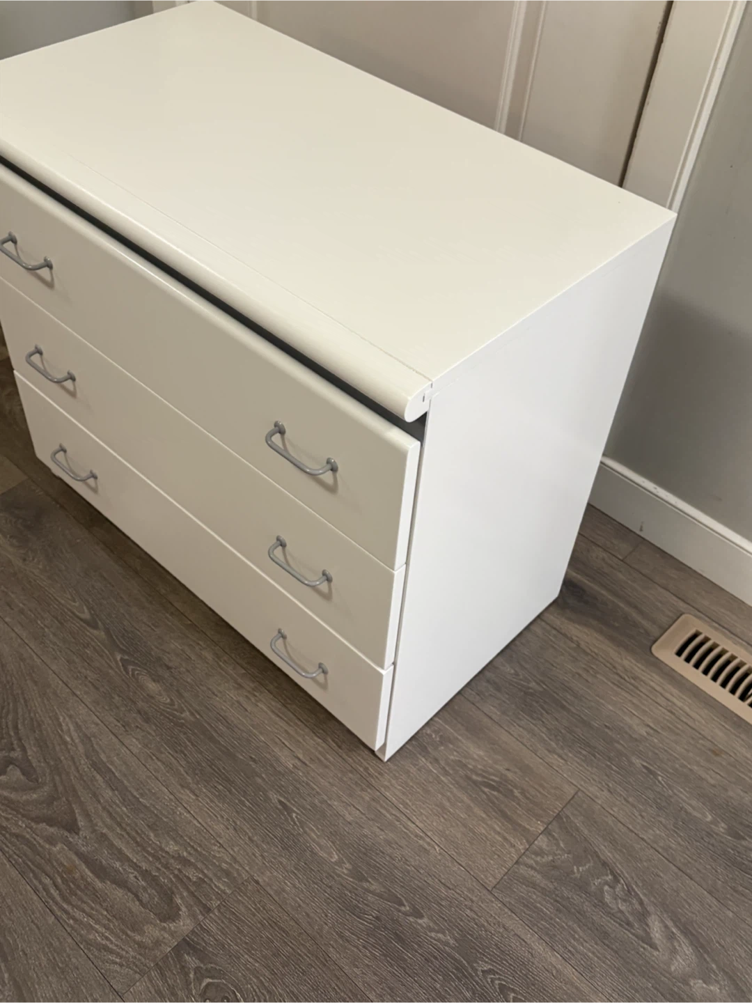 White 3-Drawer Dresser - photo 5
