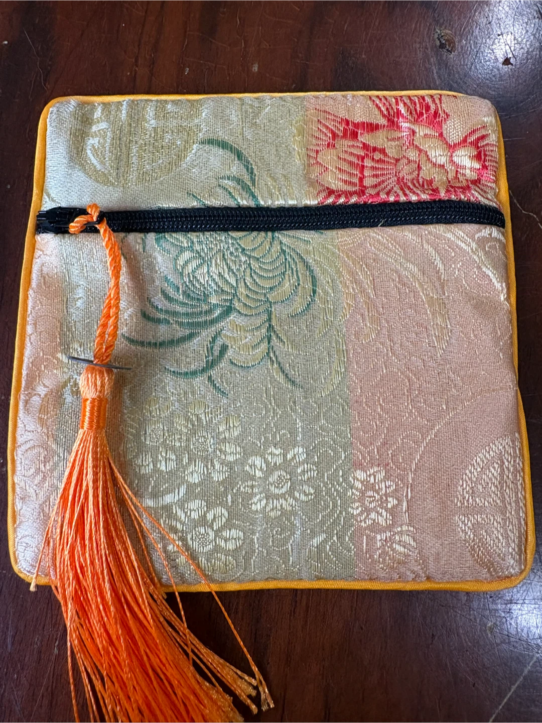 2 silk Zipper Coin Pouches with Zipper ($5 Each) - photo 4