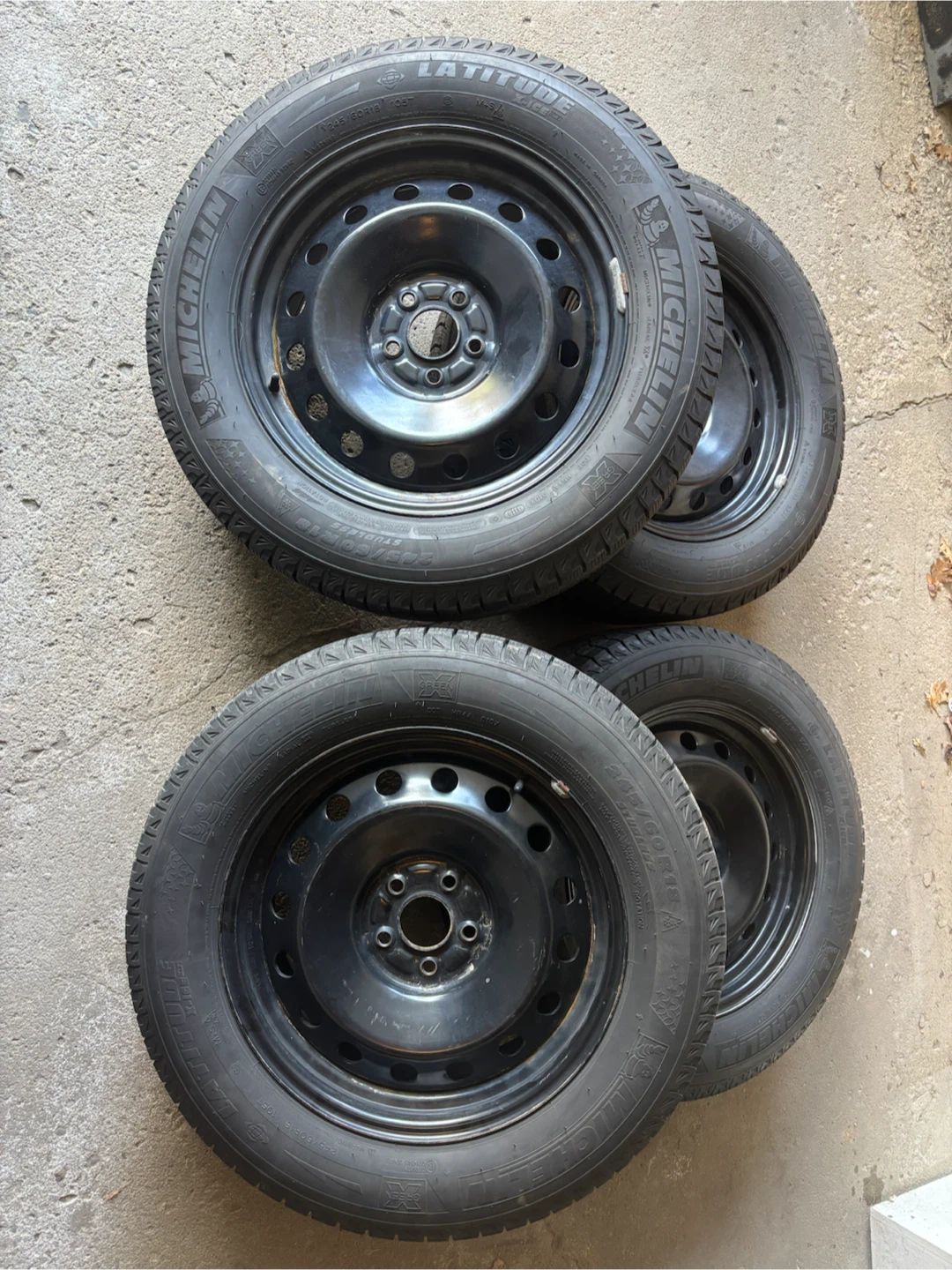 Michelin Latitude X-Ice Snow Tires (Set of 4)