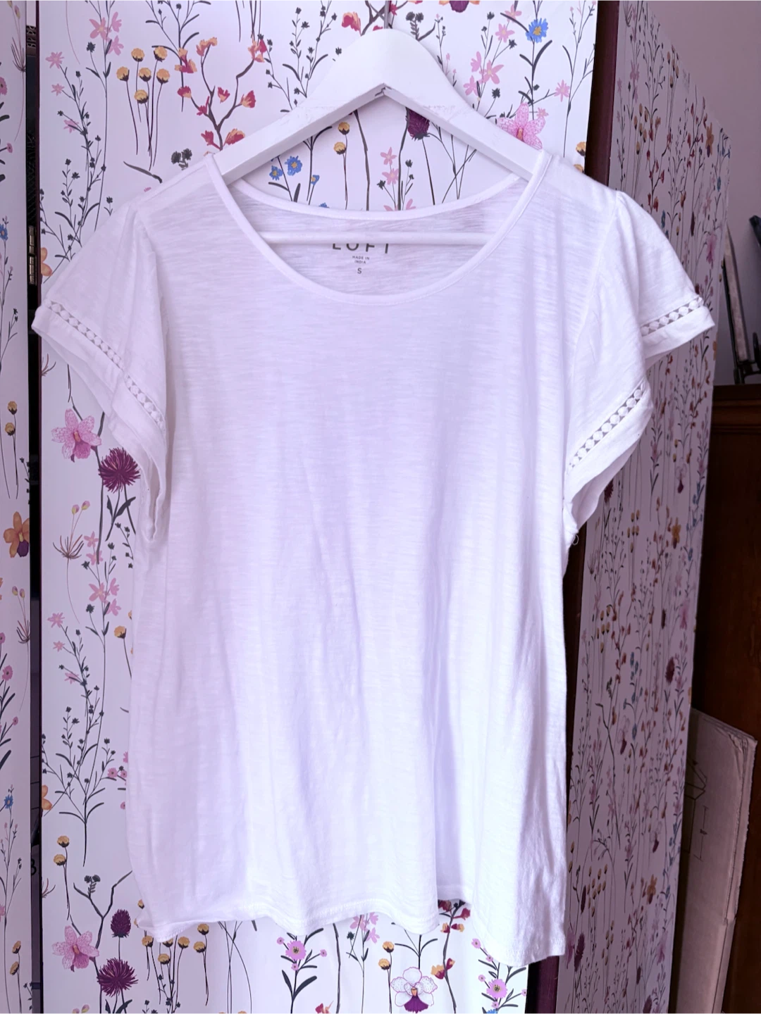 LOFT Women's White Cotton T-Shirt Size S