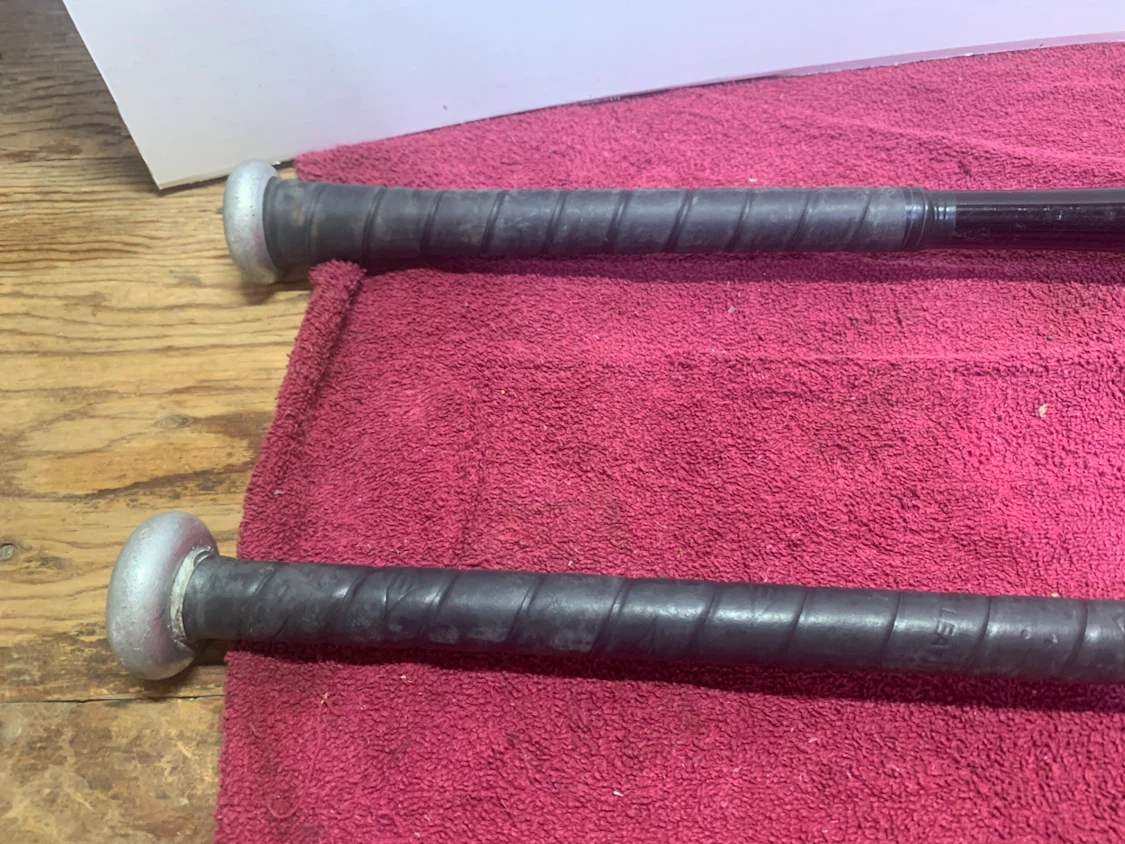 SOFTBALL BATS AND BAG - photo 5