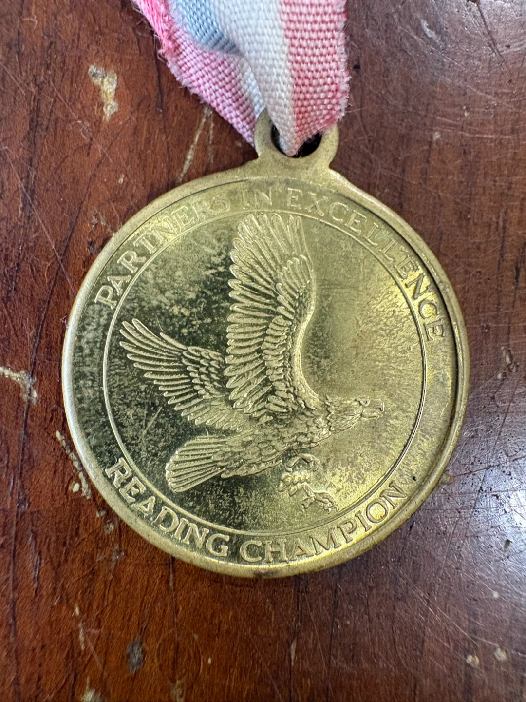 Vintage Reading Champion Medal - photo 2
