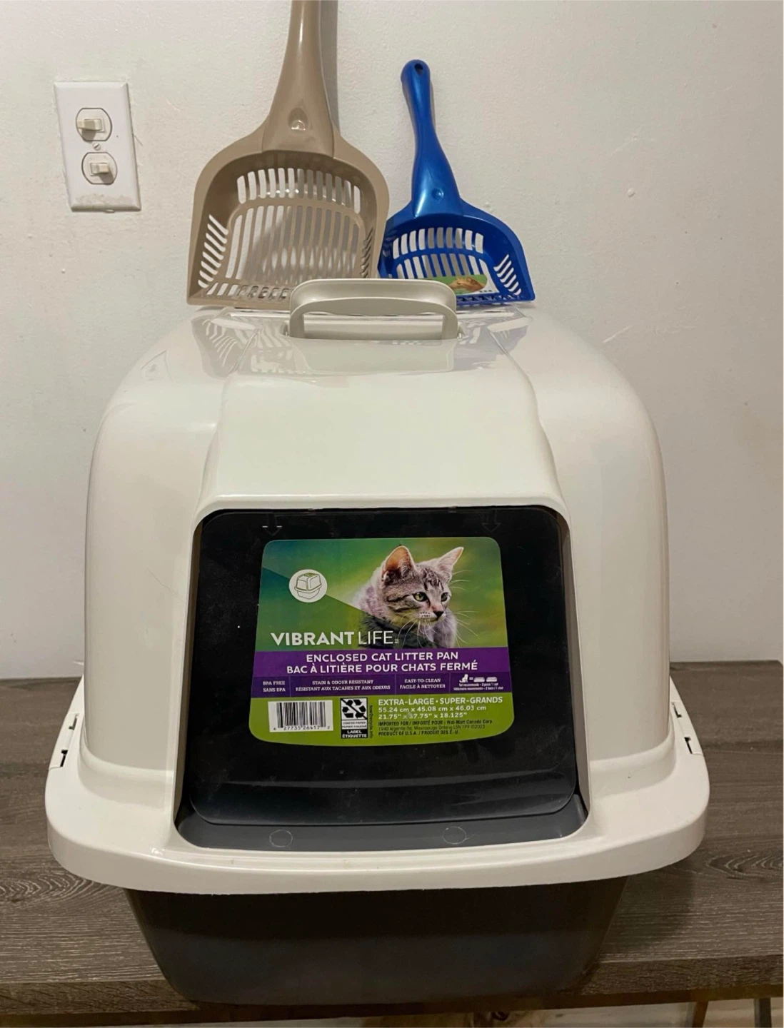 XL Cat Hooded Litterbox & Scoops