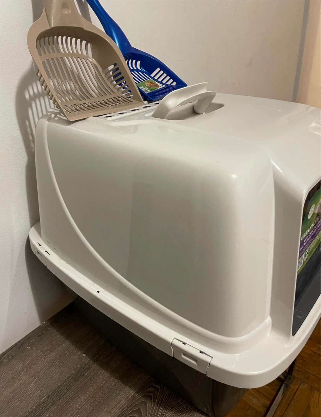 XL Cat Hooded Litterbox & Scoops - photo 2