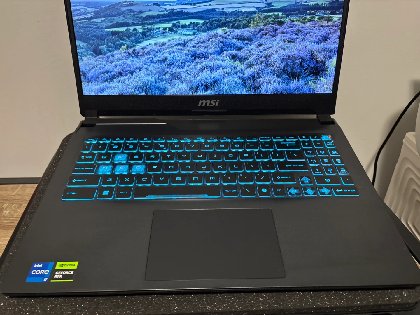 MSI CYBORG 15 A13VF GAMING LAPTOP - photo 3