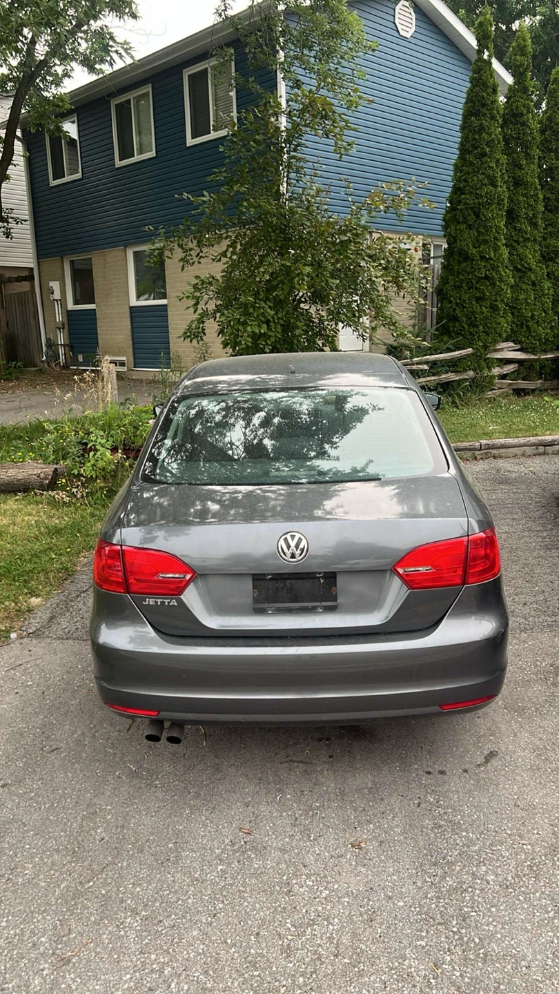 Volkswagen Jetta 2011 - photo 2