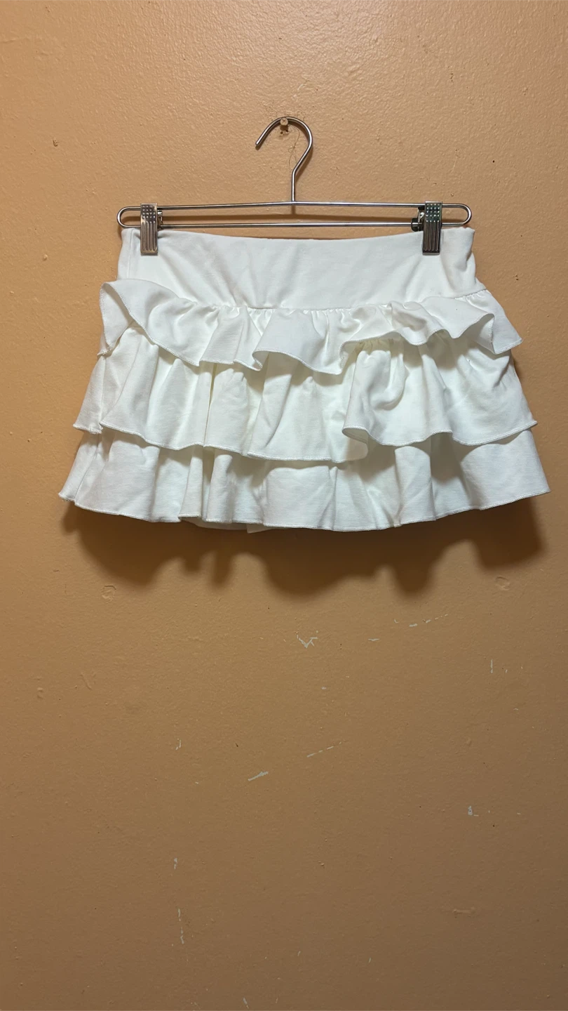 White Windsor Ruffle Skirt