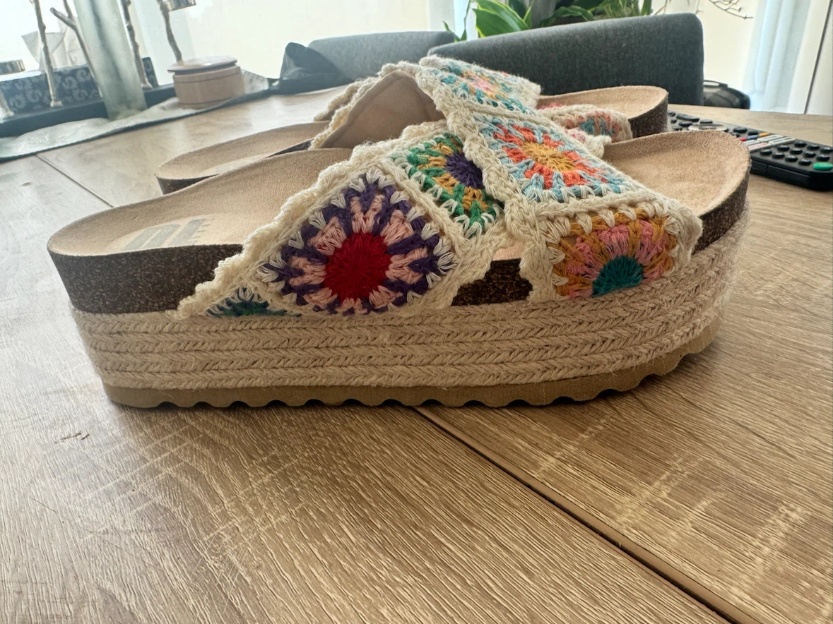 Platform Sandals with Crochet Detail - photo 2