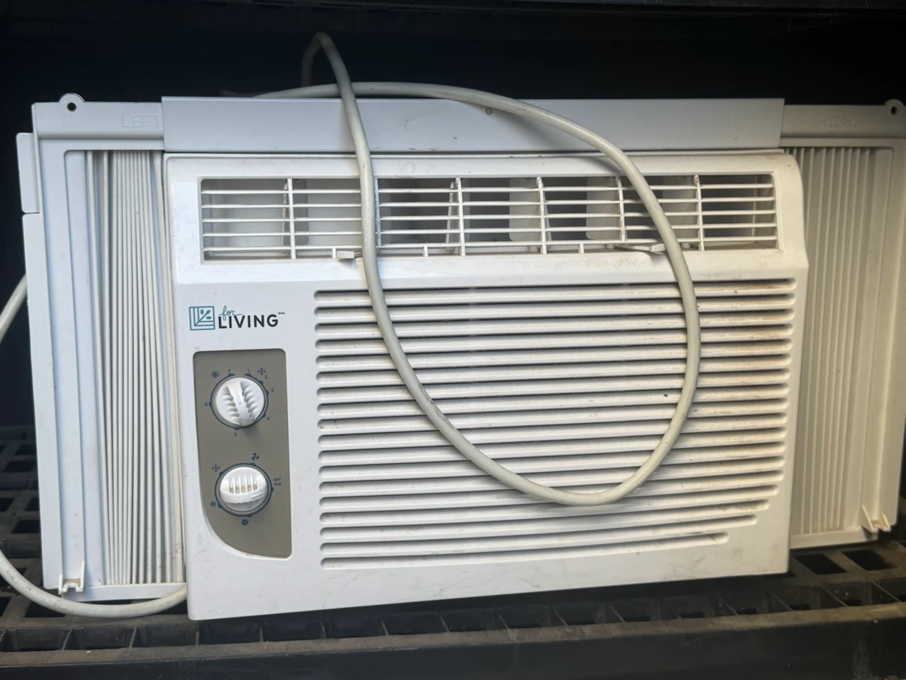 For Living Window Air Conditioner