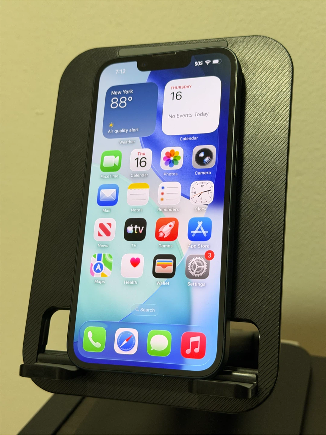 Apple iPhone 14 (128GB) - Unlocked
