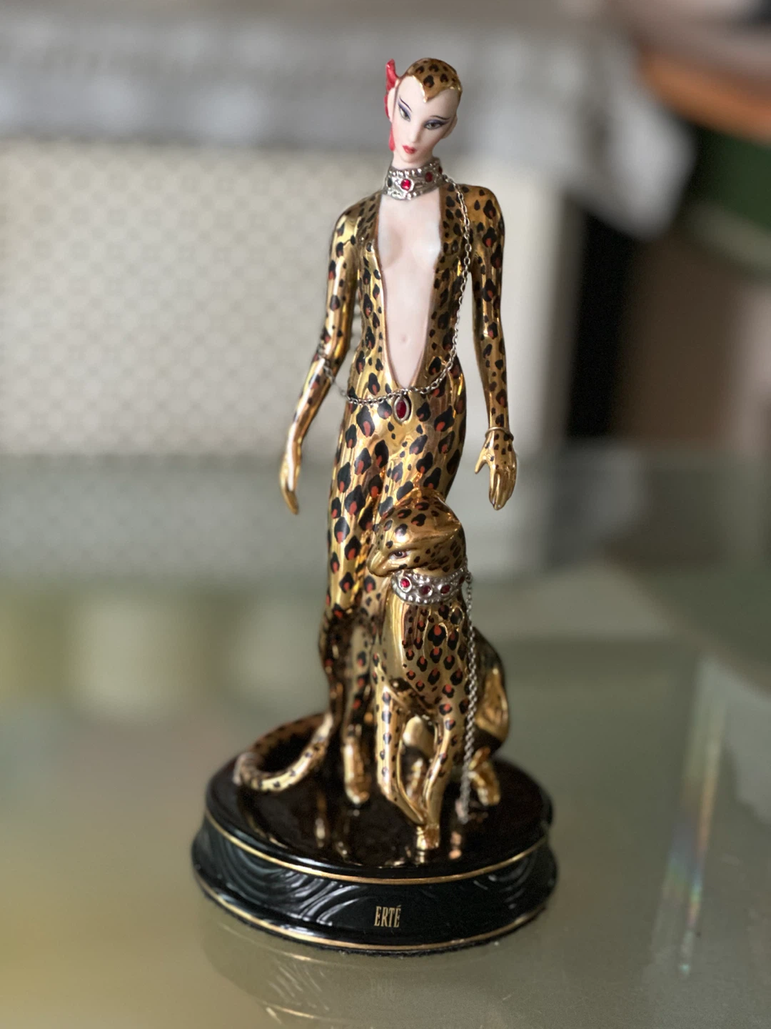 Franklin Mint “ Leopard “ Porcelain Figurine