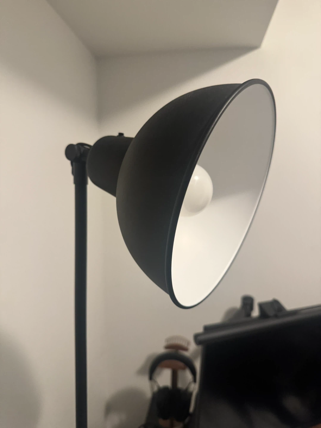 Black Floor Lamp with Adjustable Neck - photo 2