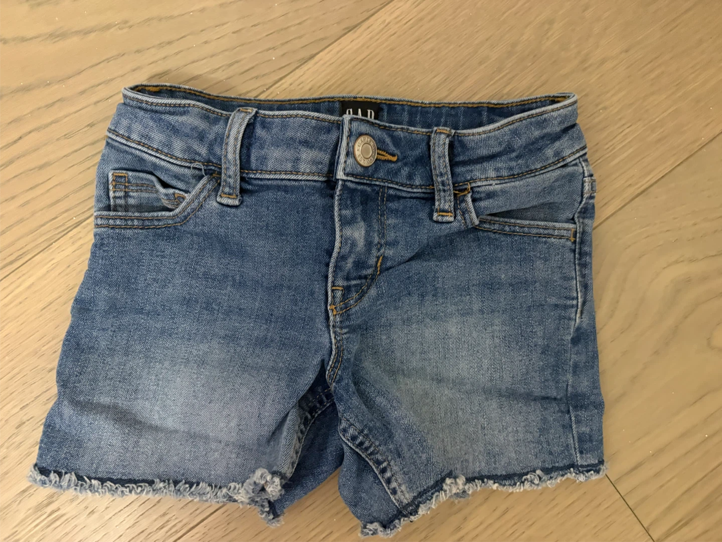 GAP Denim Stretch Midi Shorts - girls size 6