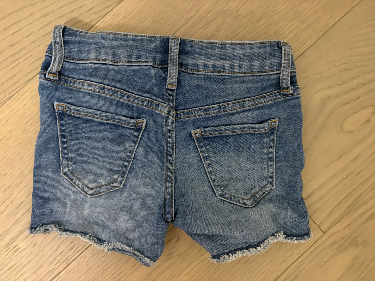 GAP Denim Stretch Midi Shorts - girls size 6 - photo 2