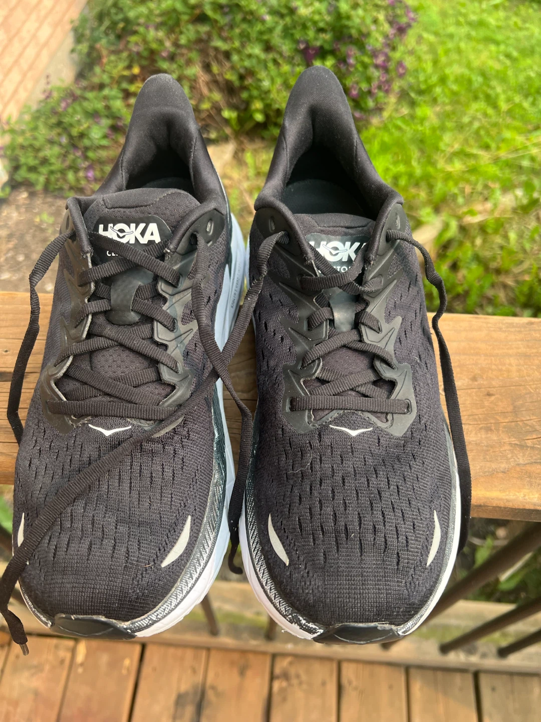 Woman’s Clifton 8 Hoka Running Shoes size 10