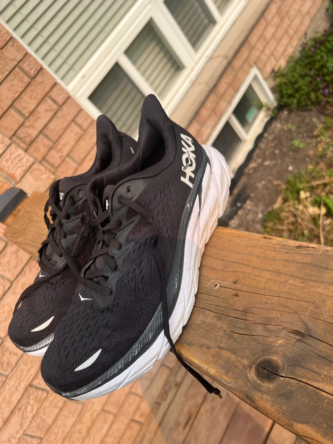 Woman’s Clifton 8 Hoka Running Shoes size 10 - photo 2