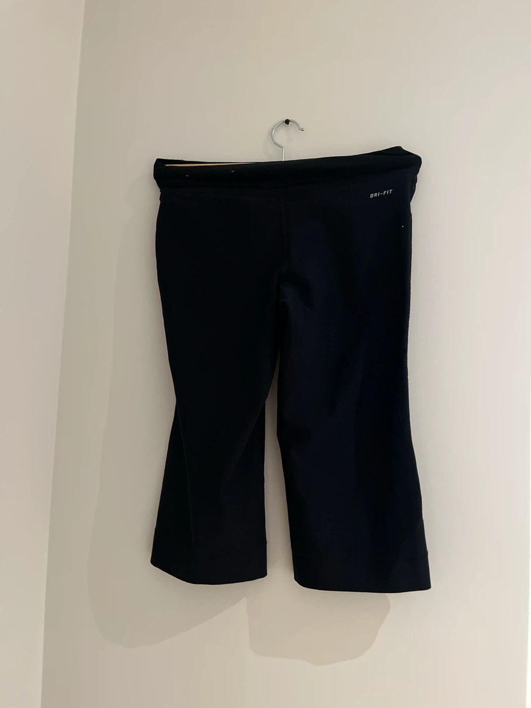 Nike Dri-FIT Cropped Athletic Pants - photo 2
