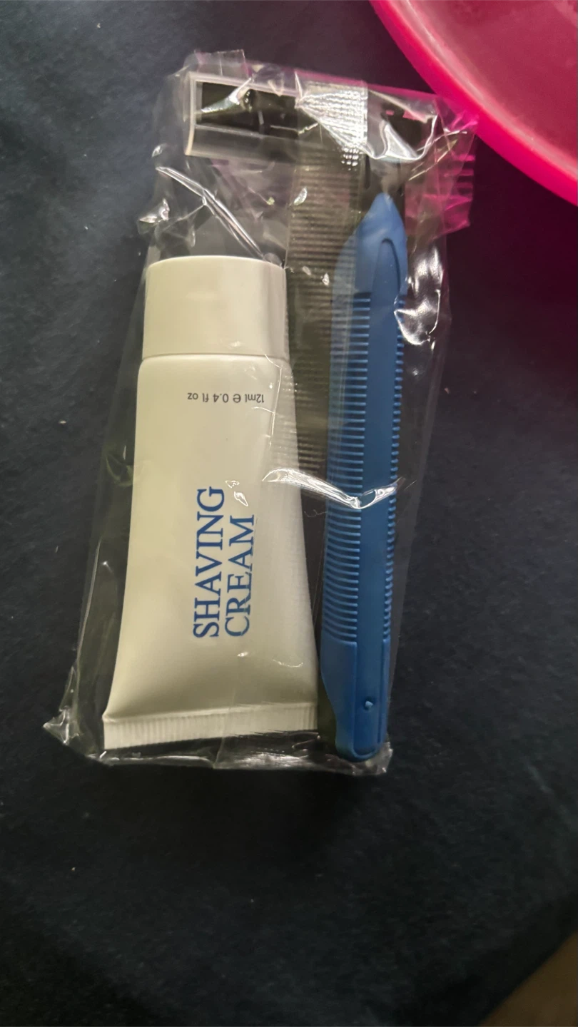 DincherBel Shaving Kit - photo 2