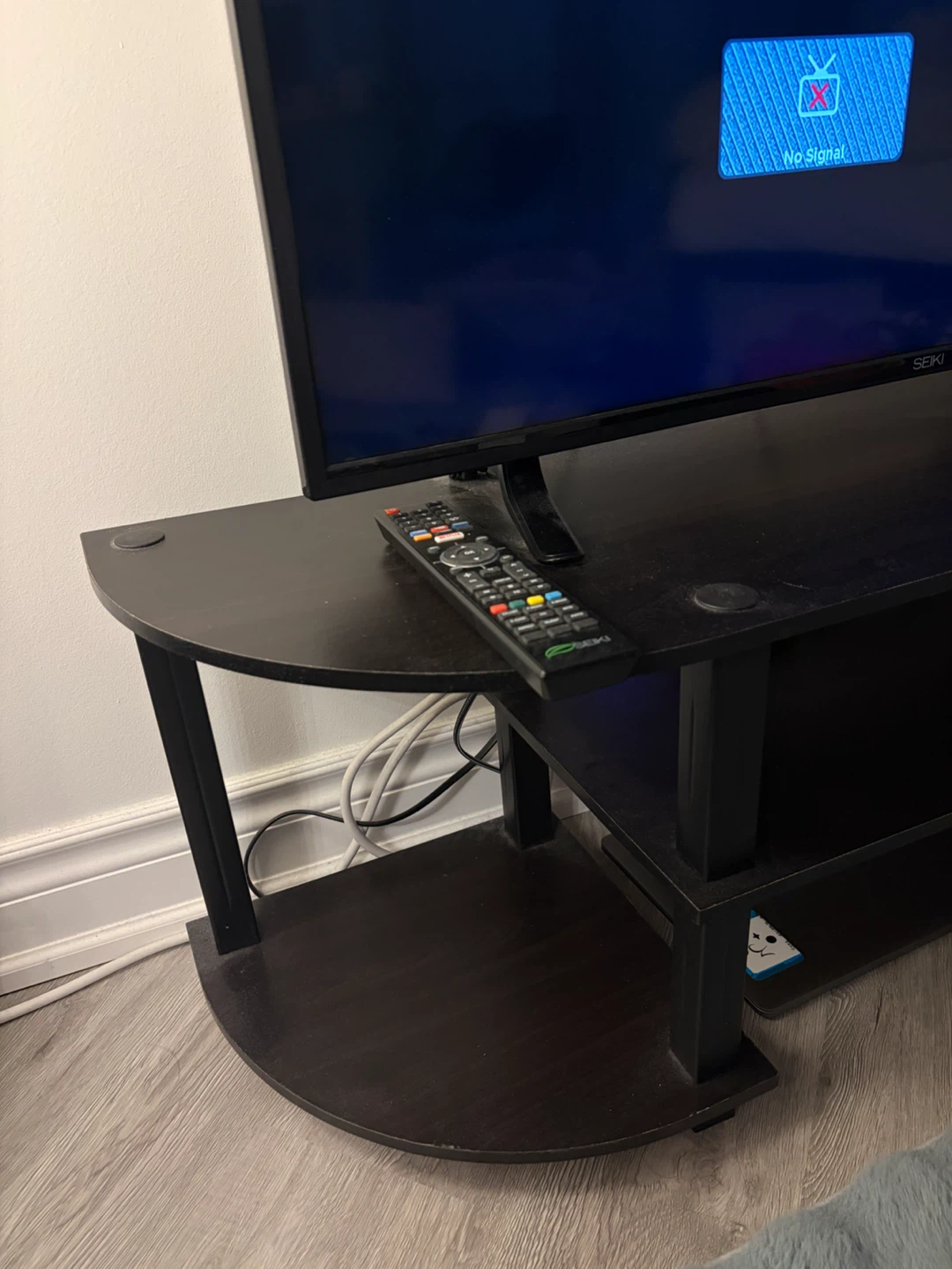 TV Stand - photo 2