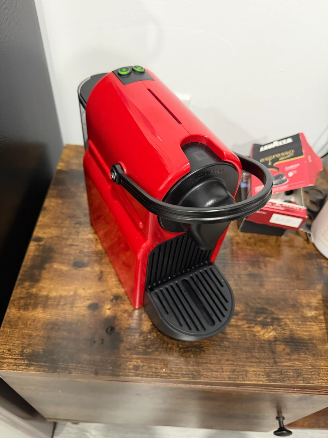 Nespresso Inissia Red Espresso Machine