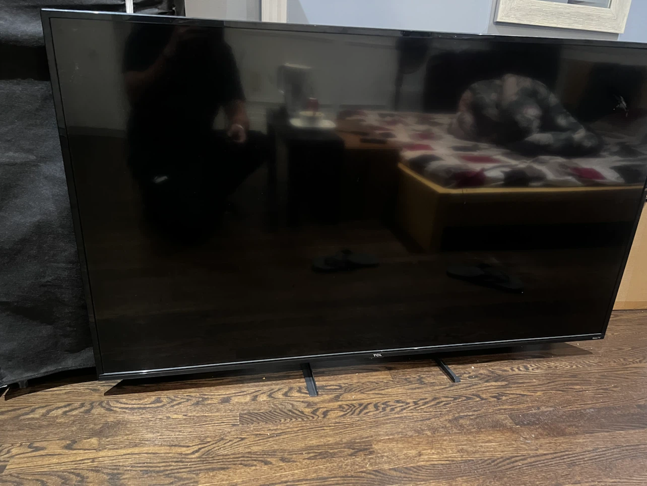 Roku TCL 65inch Tv selling - photo 4