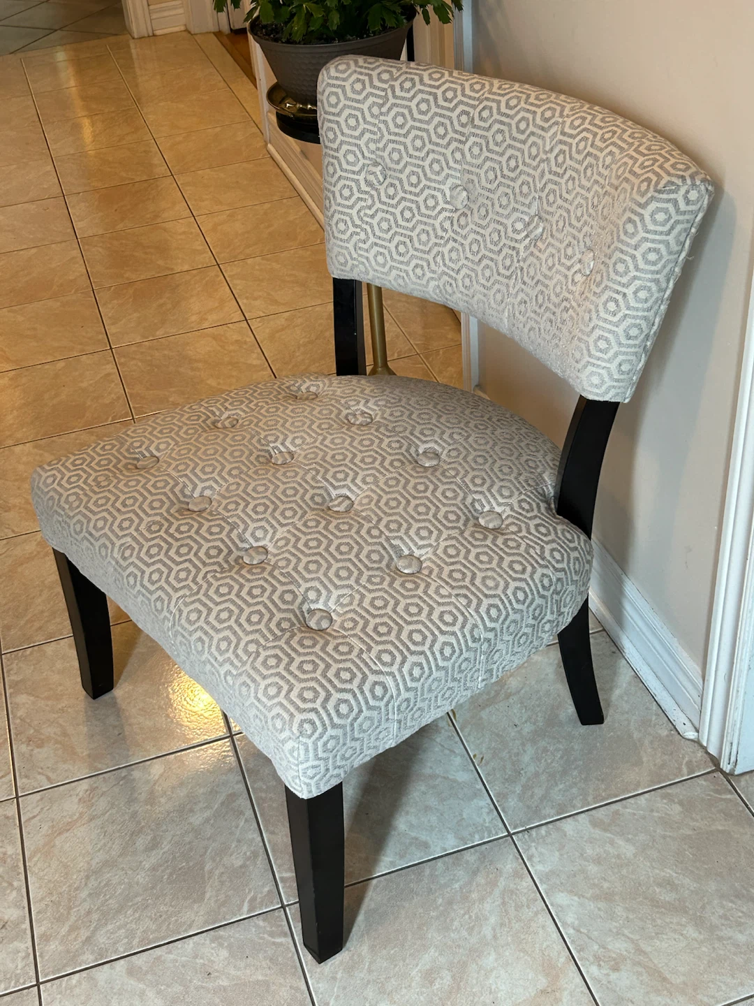 Accent Chair with Geometric Pattern - photo 2