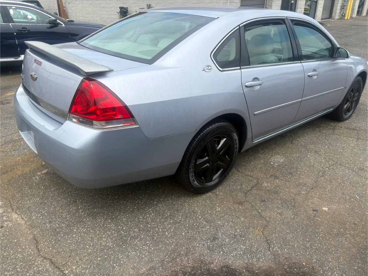 2013 Chevrolet Impala LT Sedan $2700 - photo 3
