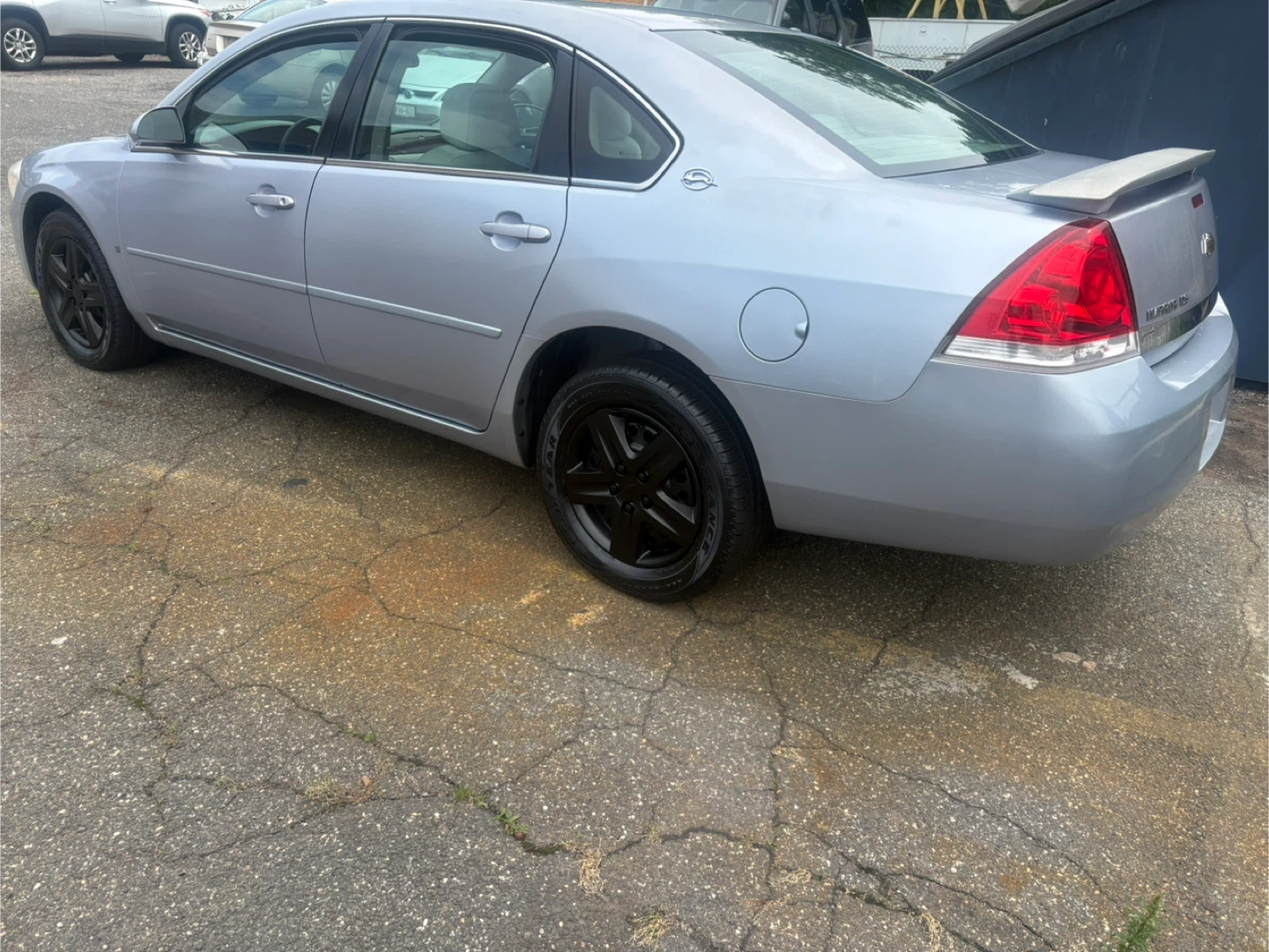 2013 Chevrolet Impala LT Sedan $2700 - photo 4