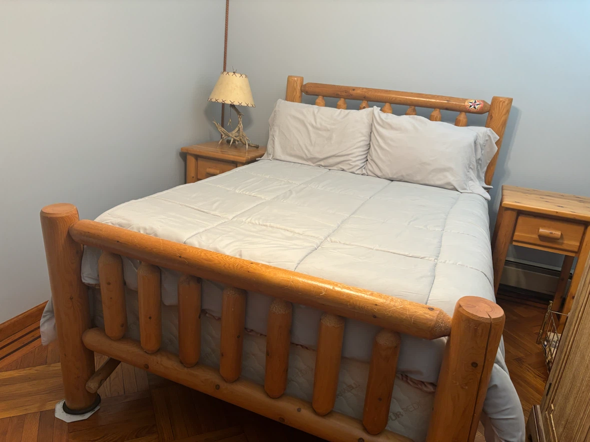 Log Cabin Style Bed Frame - photo 3