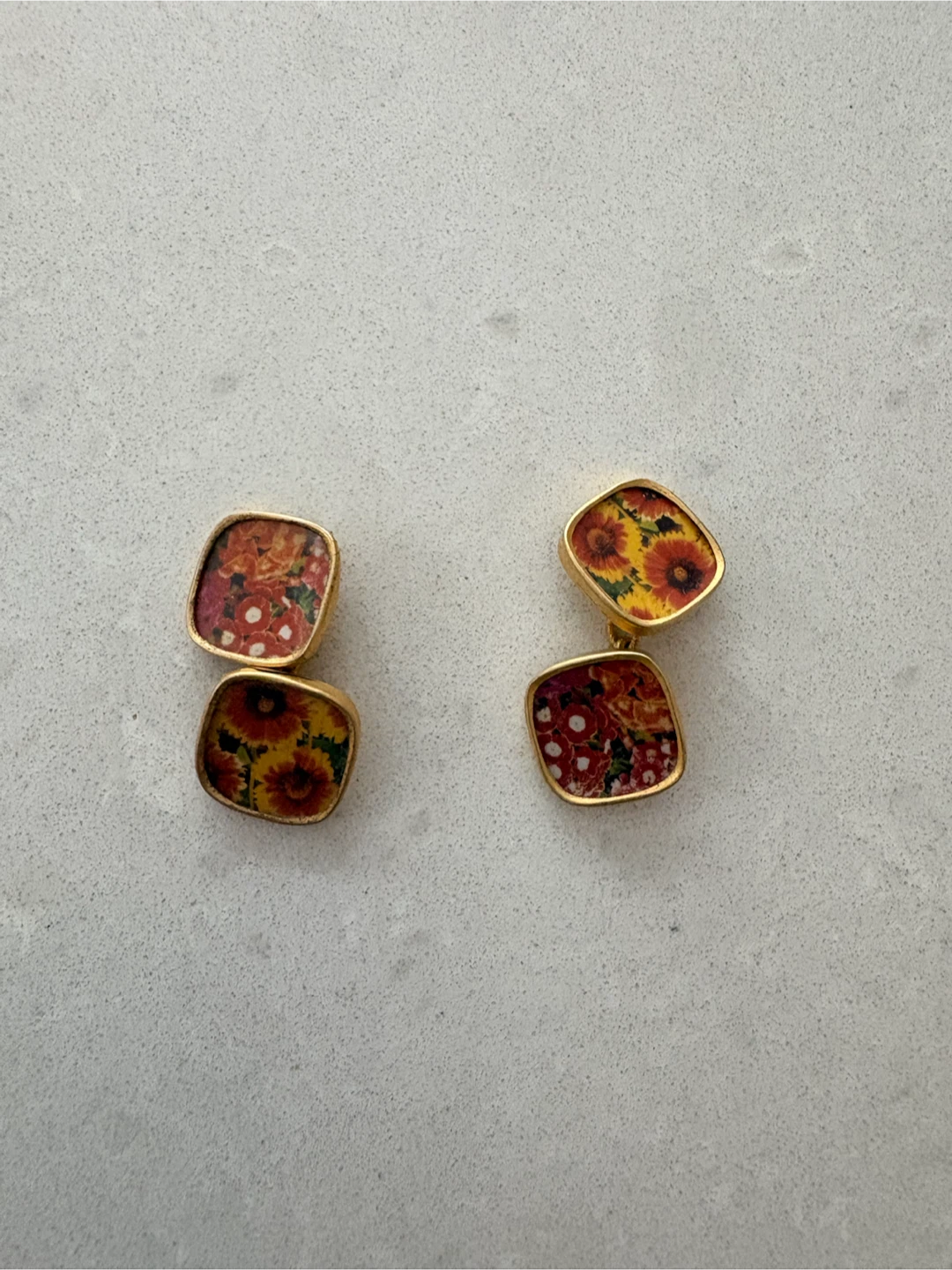Y2K Kitson Gold-tone Cufflinks with Floral Design