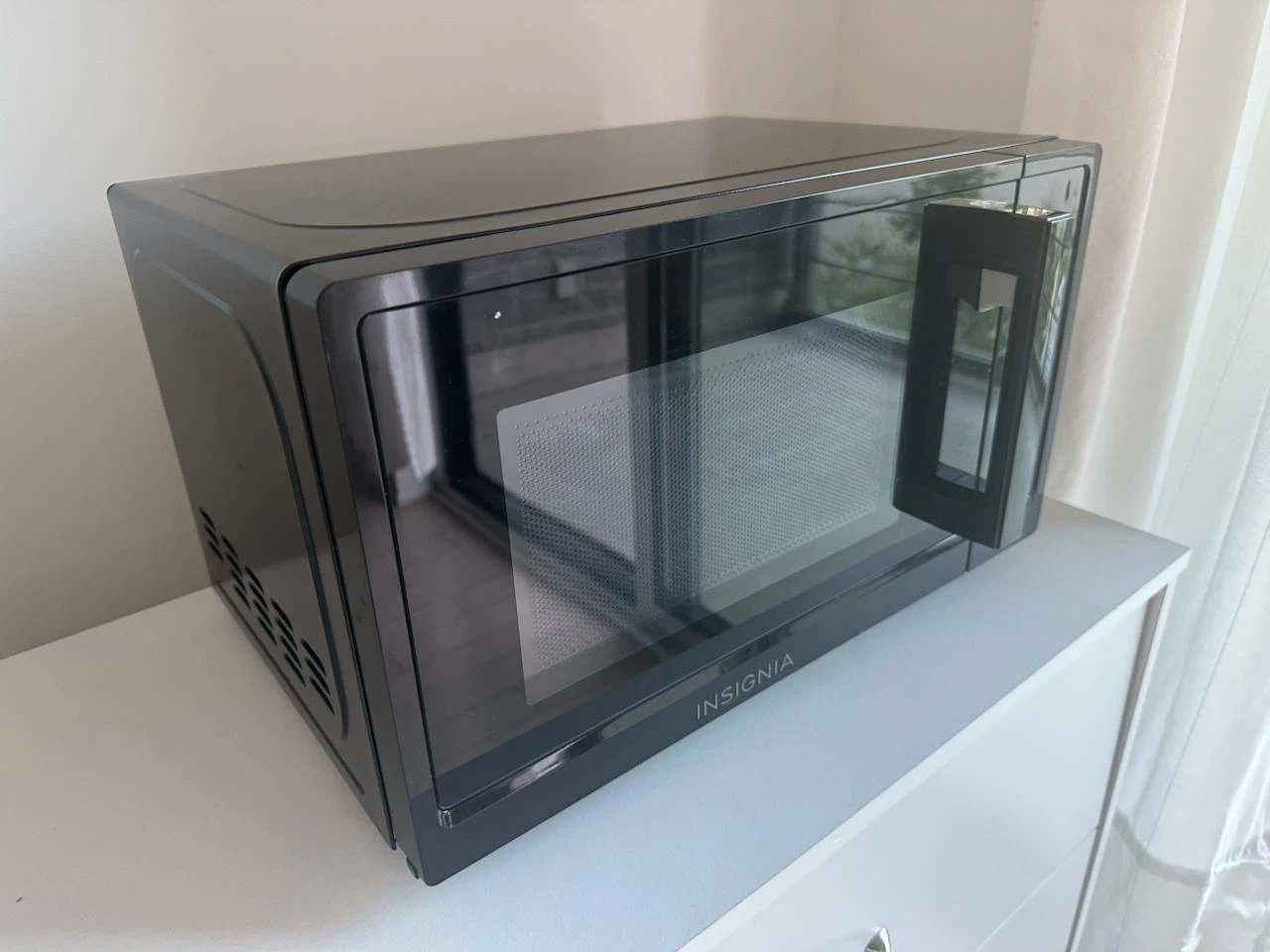 Insignia Black Microwave - photo 2