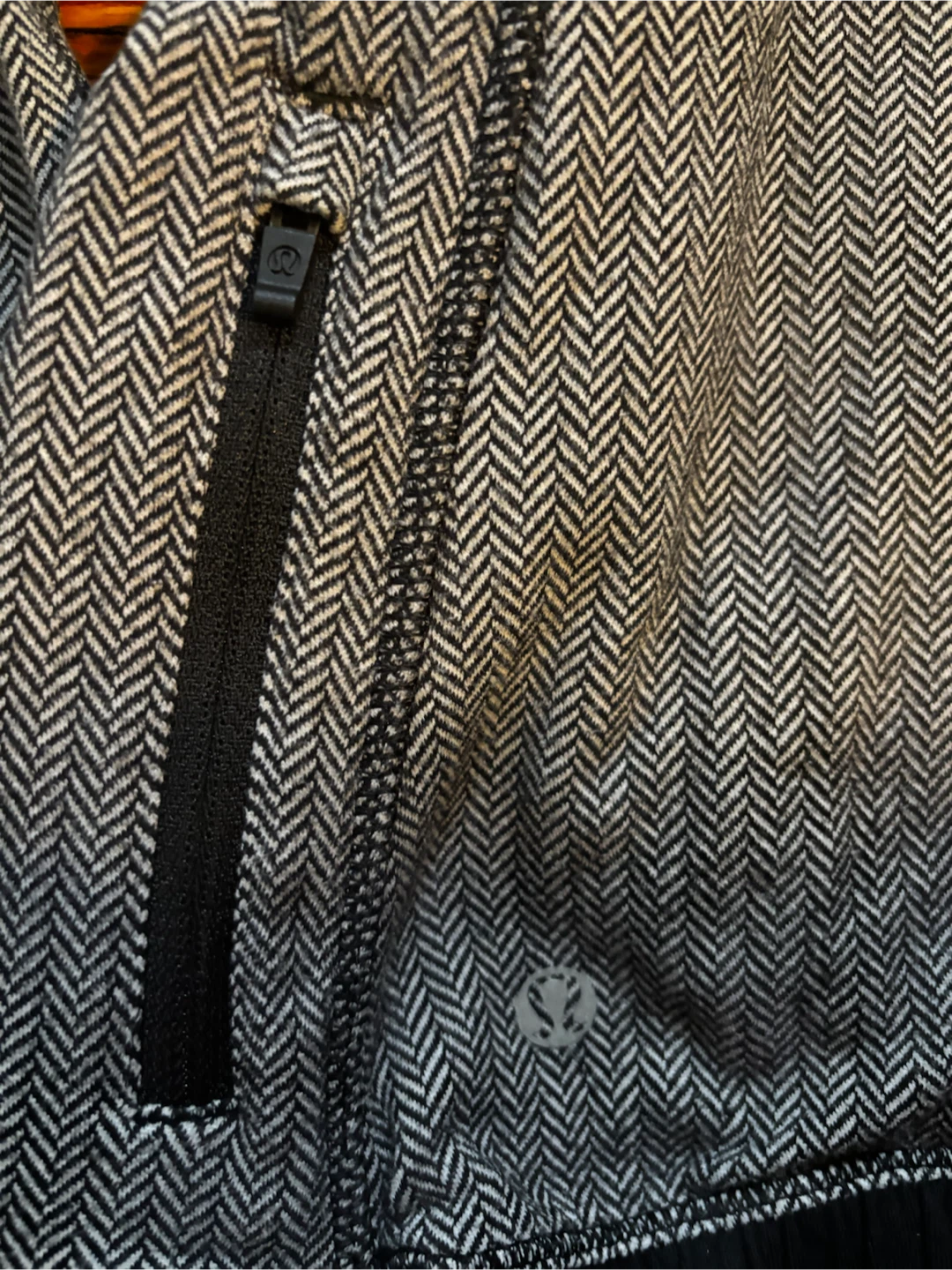 Lululemon Think Fast Hoodie - Size 8 - photo 5
