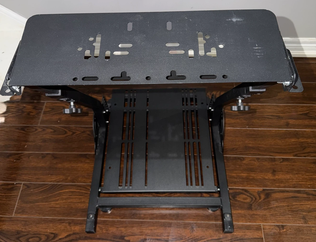 Racing Wheel Stand only, no wheel and pedal