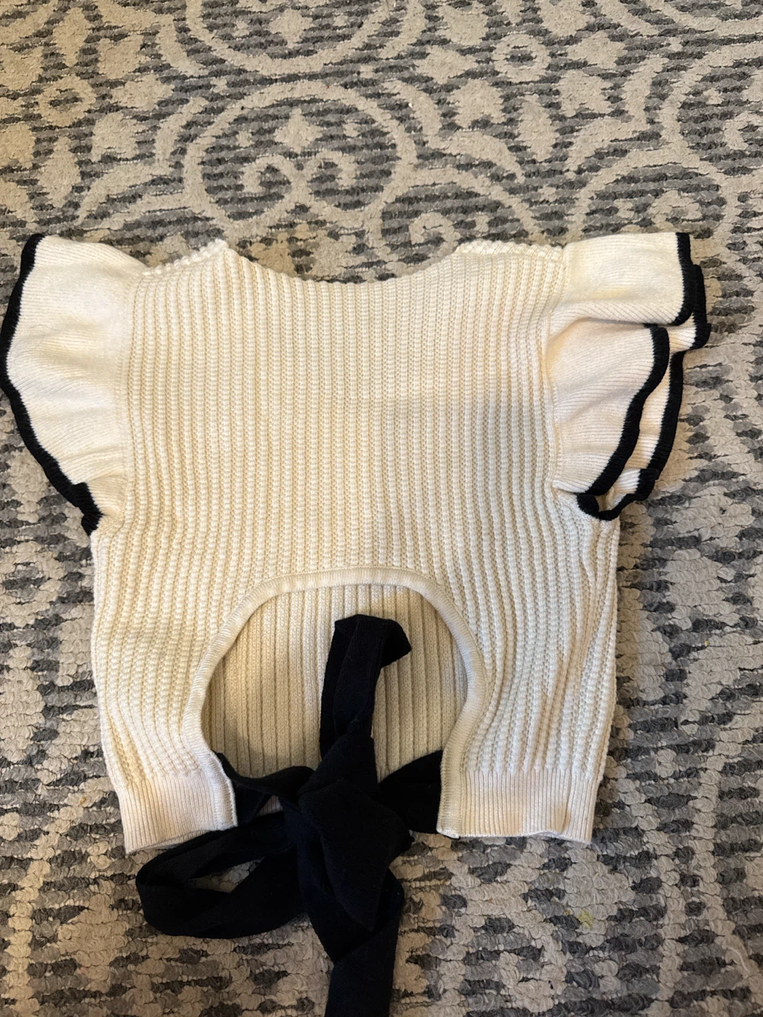 Women's White & Black Knit Cropped Top Small - photo 4