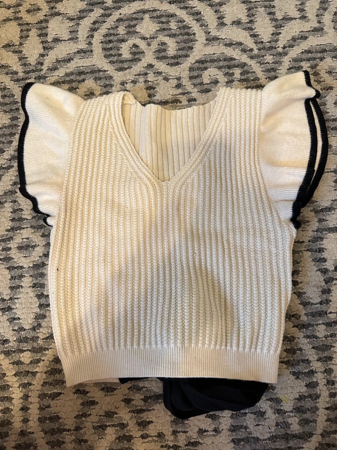 Women's White & Black Knit Cropped Top Small - photo 5