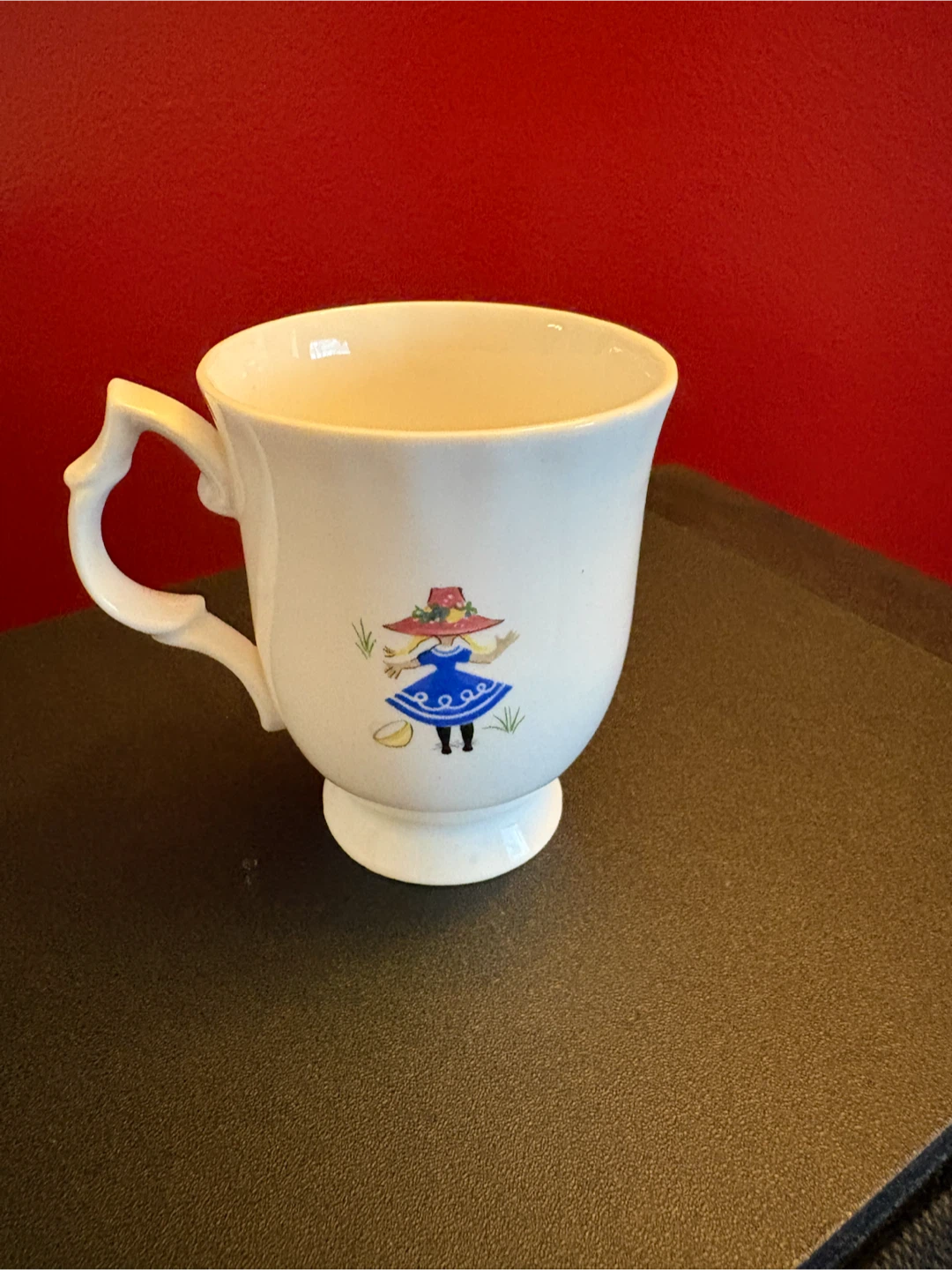 Bluebird Fine Bone China Mug with Child Graphic - Made in Canada - photo 2