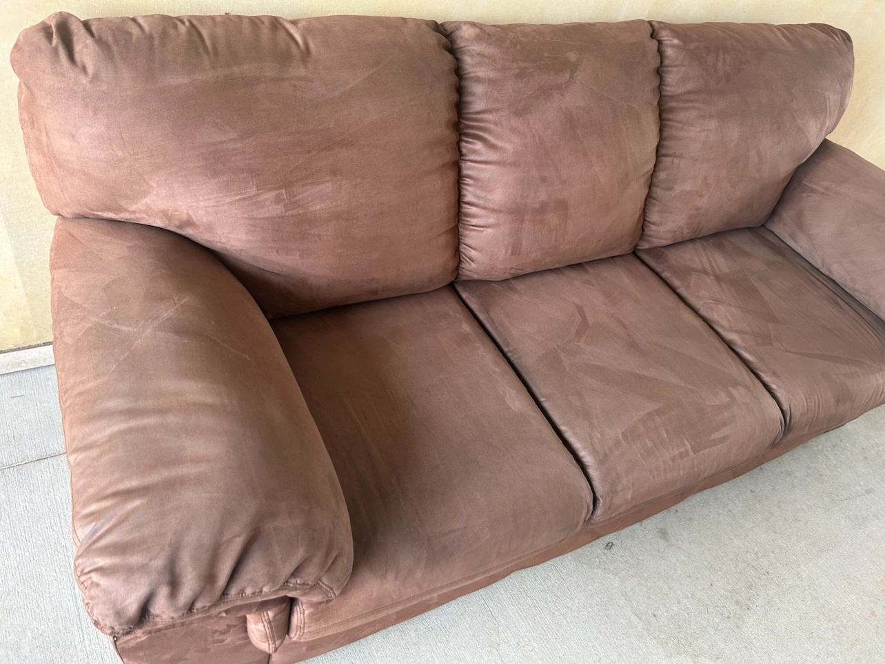 DELIVERY AVAILABLE! MICROFIBER SOFA + LOVESEAT FOR $350! - photo 4