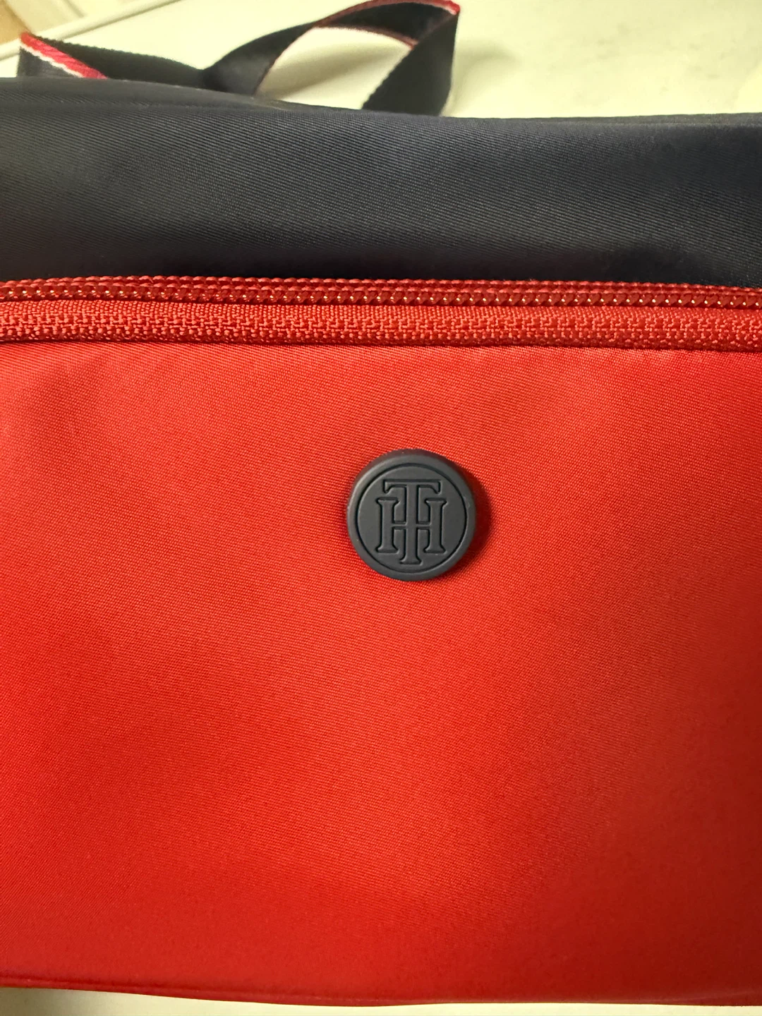 Tommy Hilfiger Crossbody Bag - photo 4