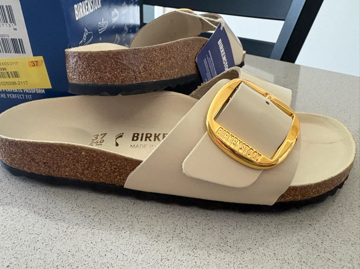 Birkenstock Arizona Sandals Cream Size 37