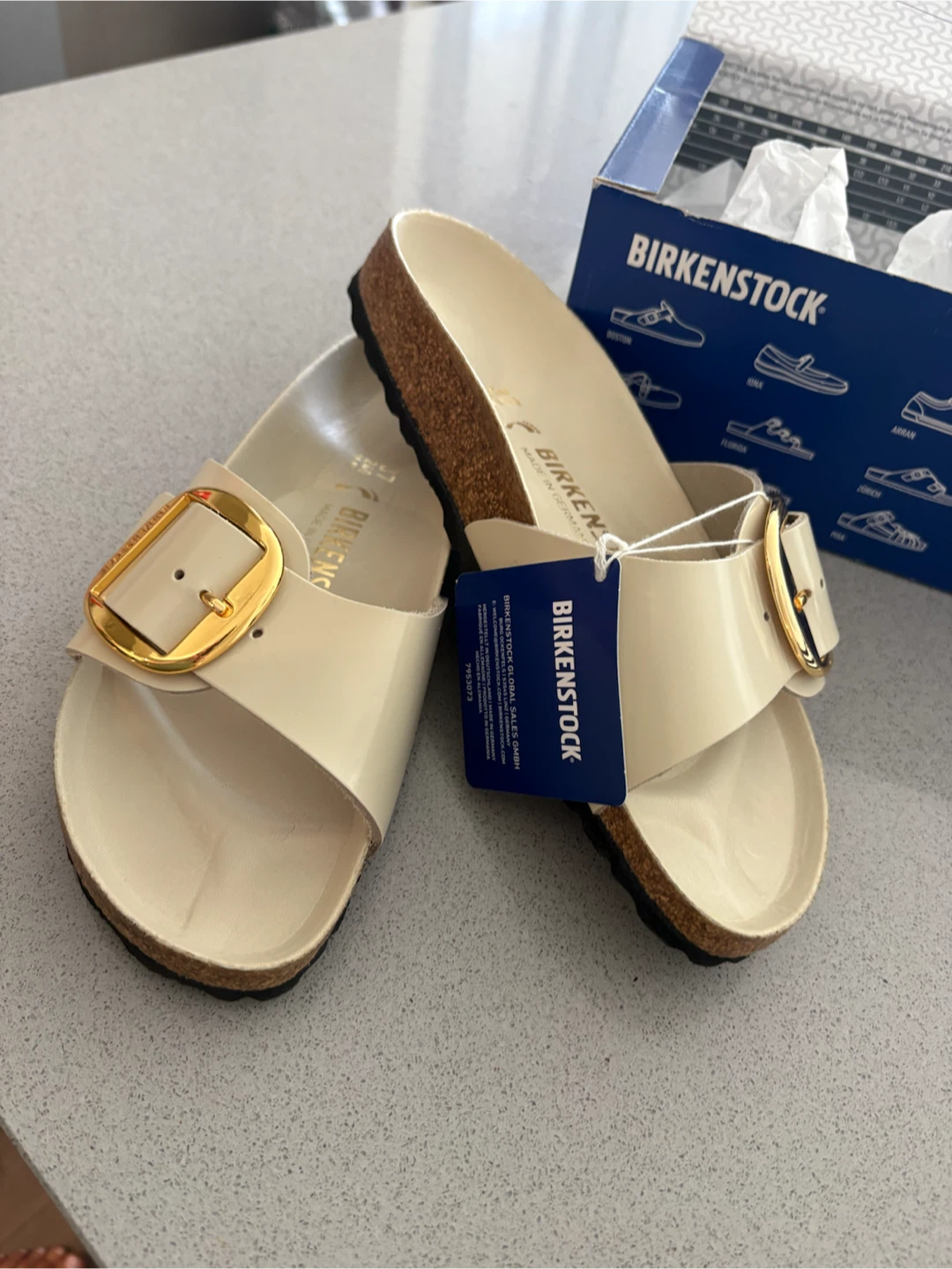 Birkenstock Arizona Sandals Cream Size 37 - photo 2