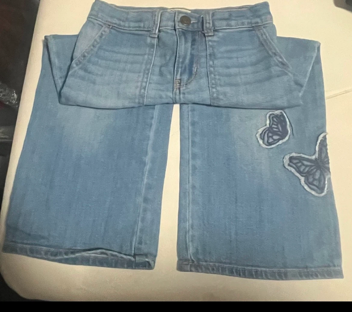 Girl's Light Wash Denim Culottes with Butterflies - photo 2
