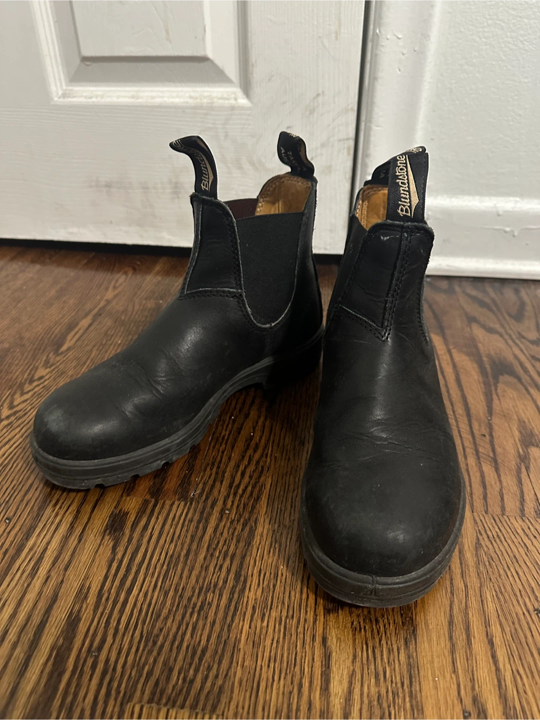 Blundstone Black Leather Chelsea Boots