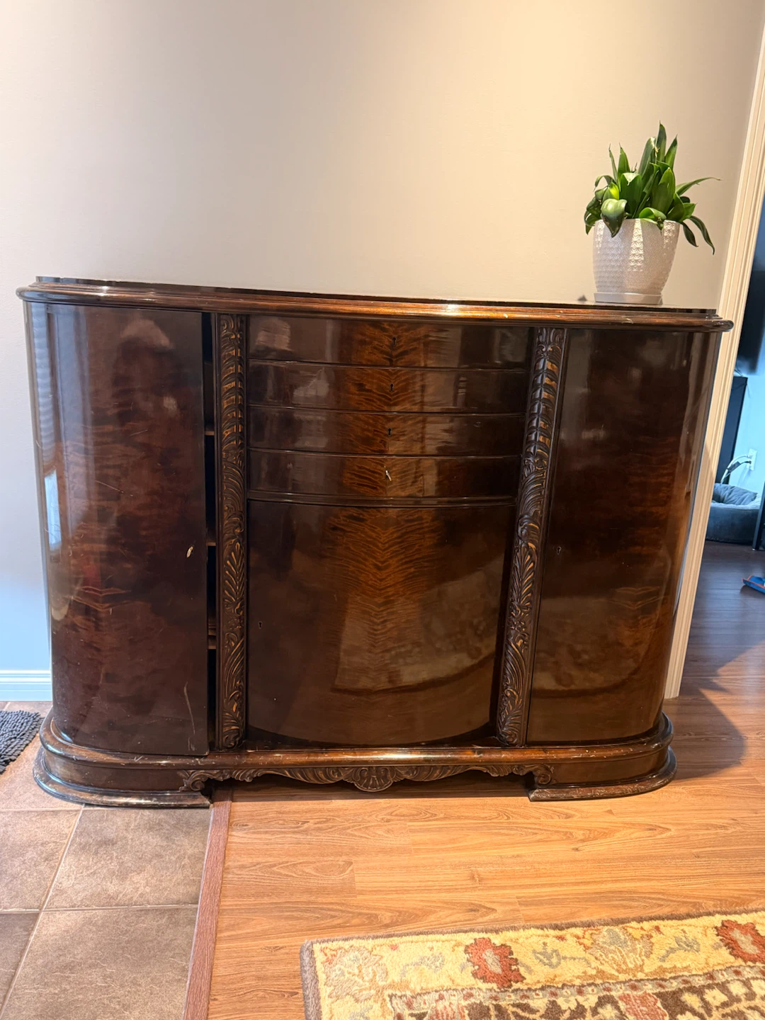 Vintage Art Deco Dresser/Cabinet - photo 2