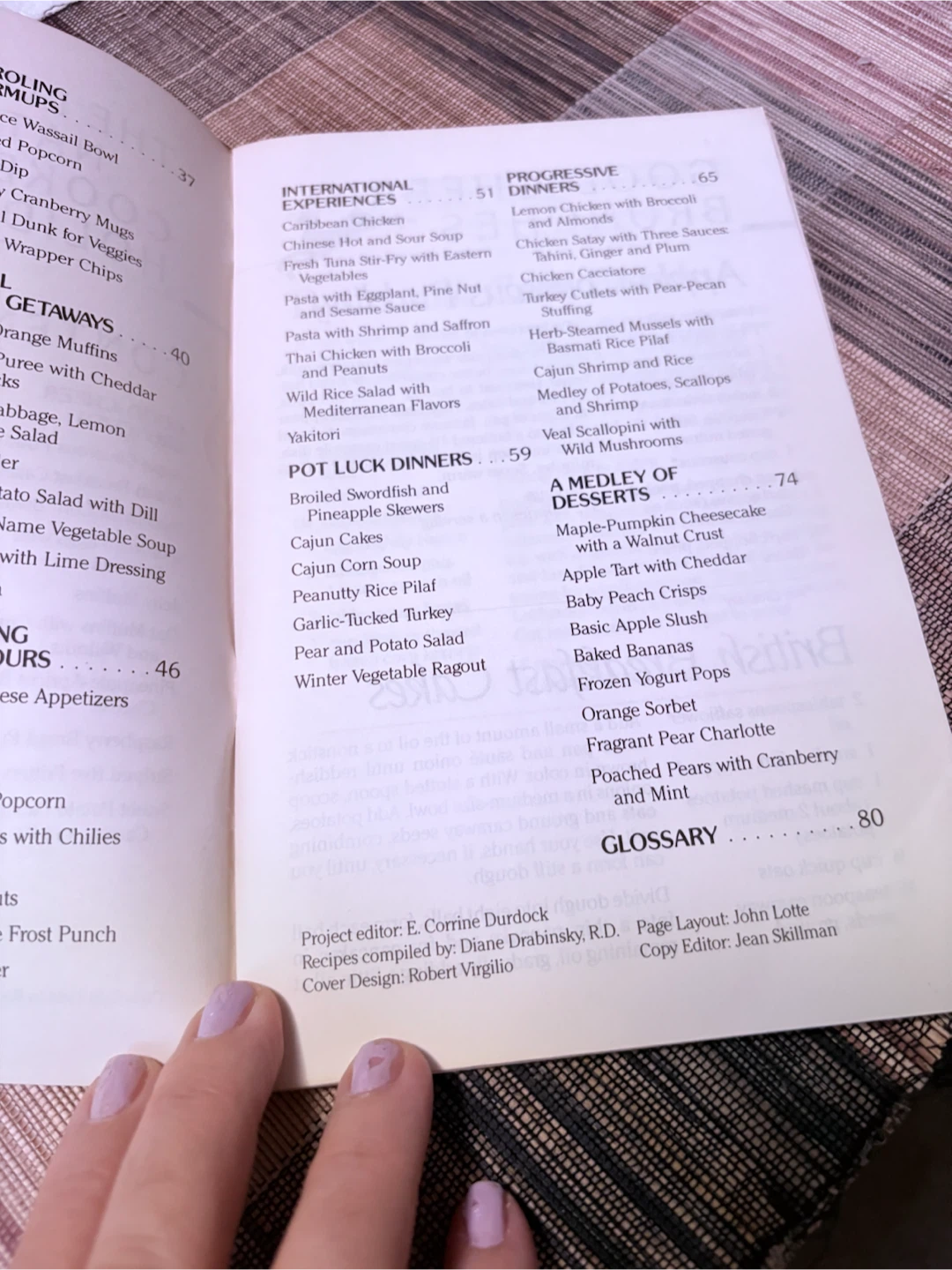 The Lose Weight Naturally Cookbook 1988 Holiday Edition - photo 3