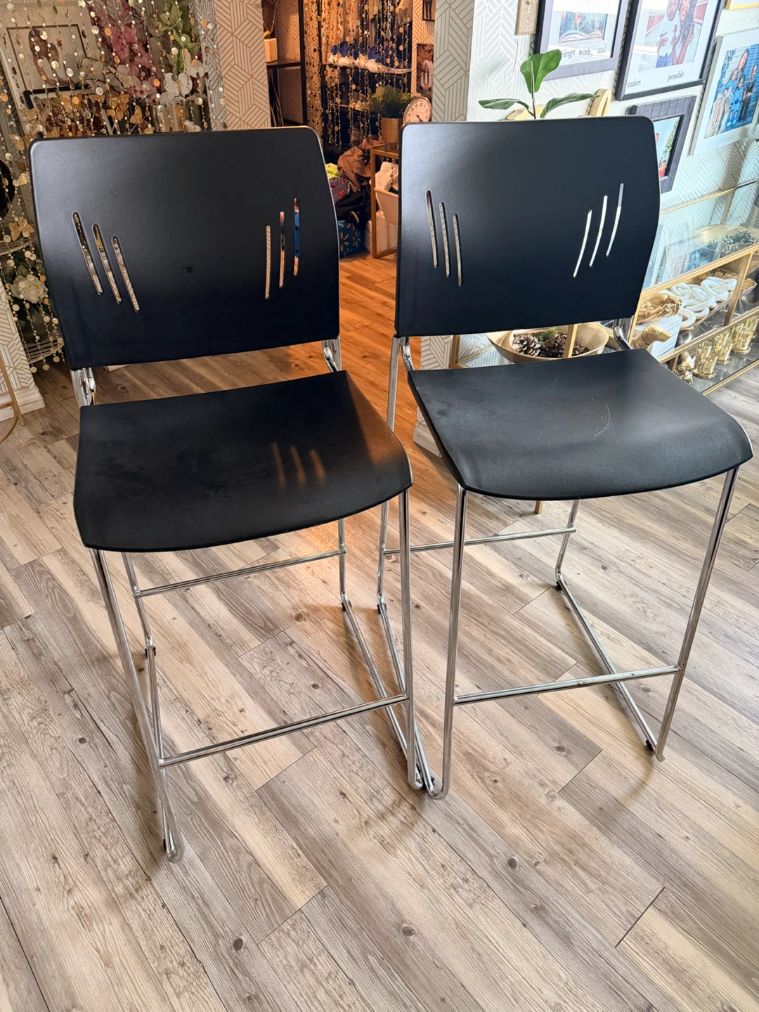 Set of 2 Black Counter Height Stools - photo 3