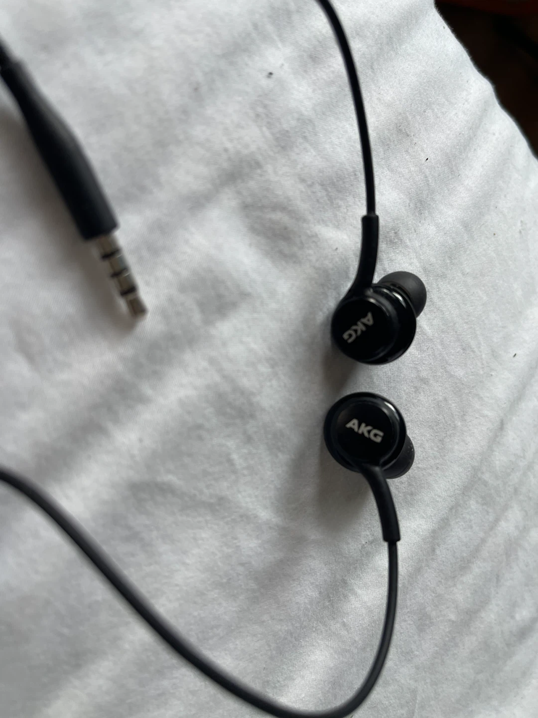 AKG Black Earbuds - photo 4