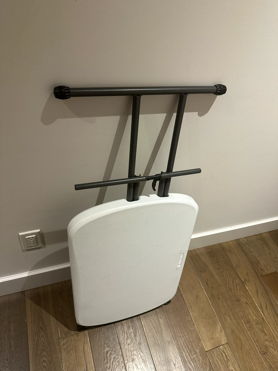 Folding Table