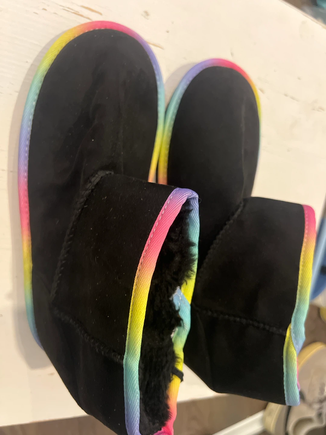 The Children's Place Rainbow Trim Slipper Boots